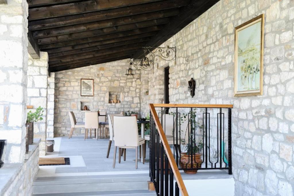 Villa Oda Tomori Berat Ngoại thất bức ảnh