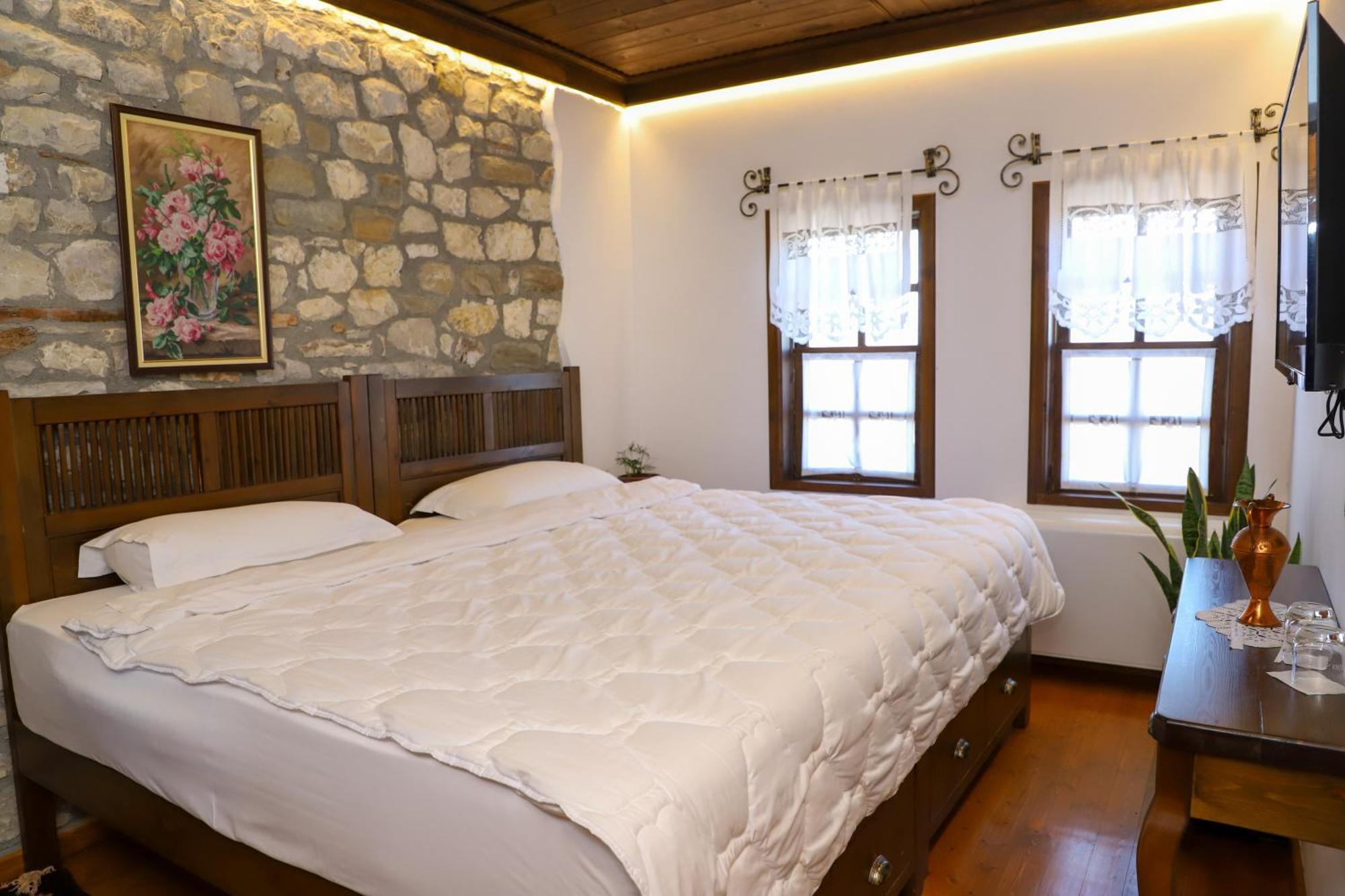 Villa Oda Tomori Berat Ngoại thất bức ảnh